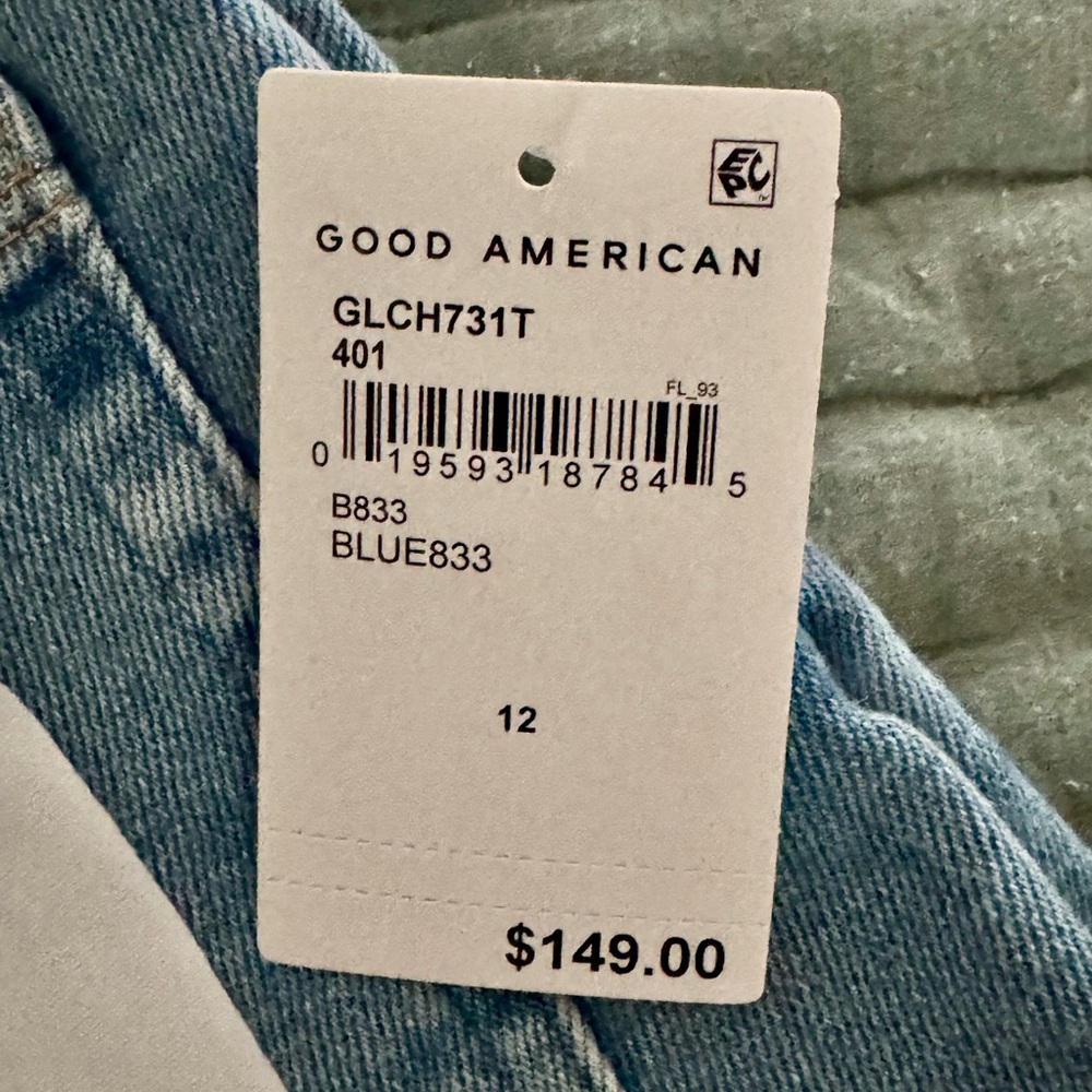 Good American Light Blue Denim Jeans